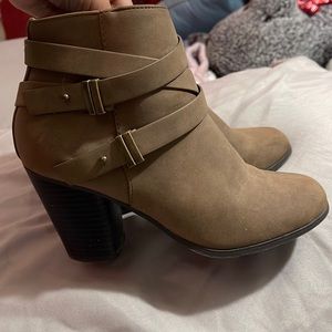 Ankle boots